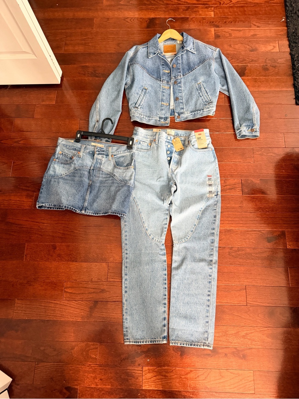 Levi’s SET OF 3: jacket, skirt and pants in western